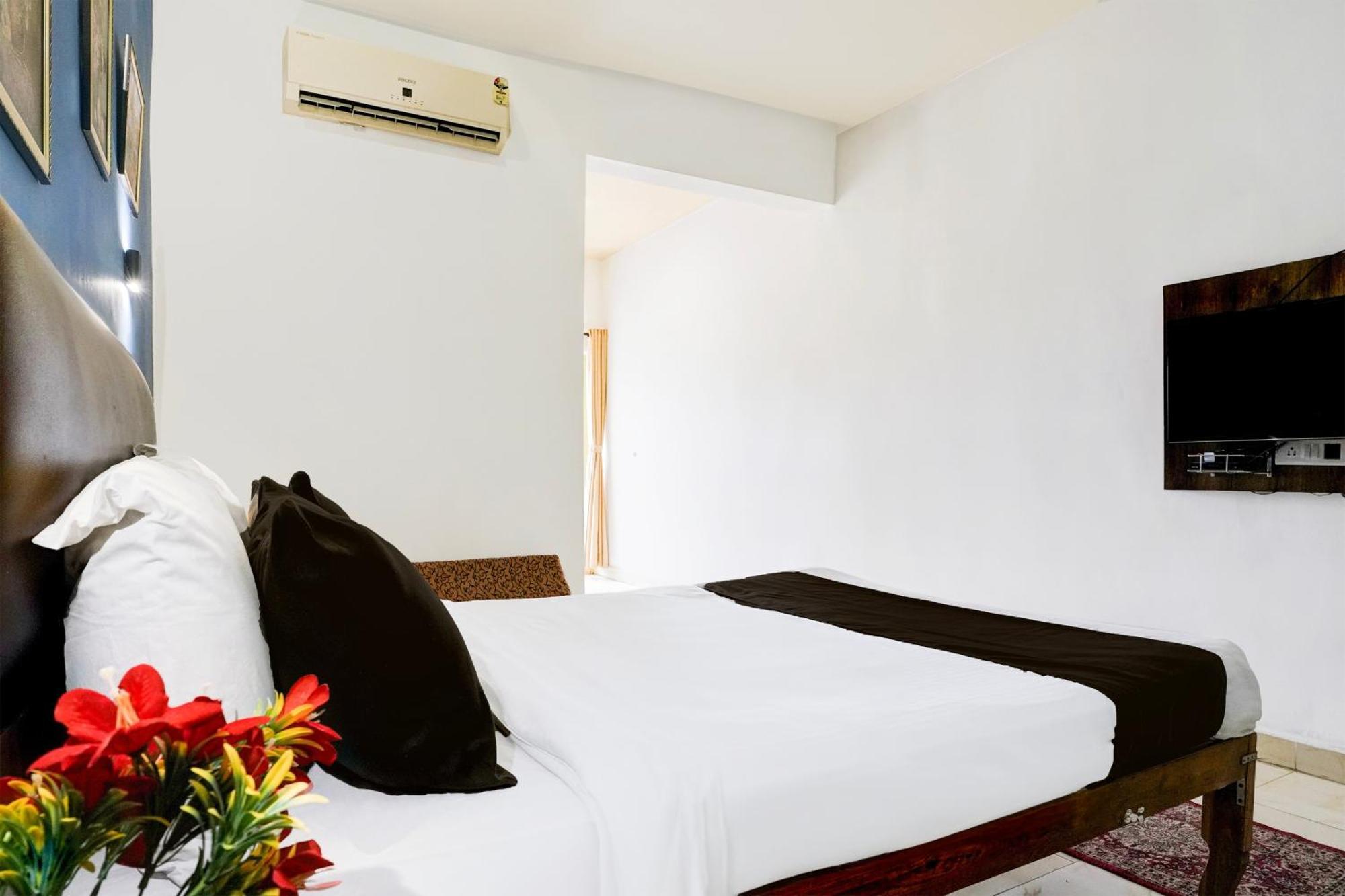 Super Townhouse แคนโดลิม ภายนอก รูปภาพ